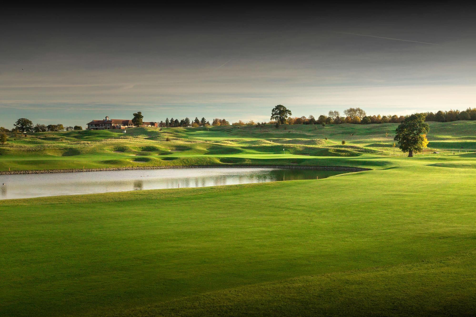 The Oxfordshire Golf & Spa Hotel Thame Extérieur photo